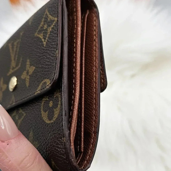 Louis  Vuitton Porte Monnaie Tresor Zipper Wallet - Picture 4 of 15